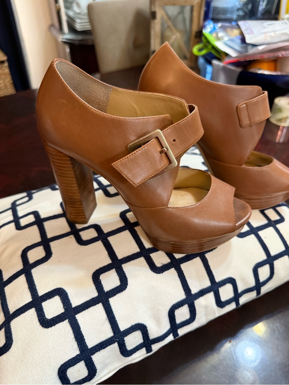 Michael Kors Classic Tan Leather Peep-Toe Platform Heels - Picture 3 of 10